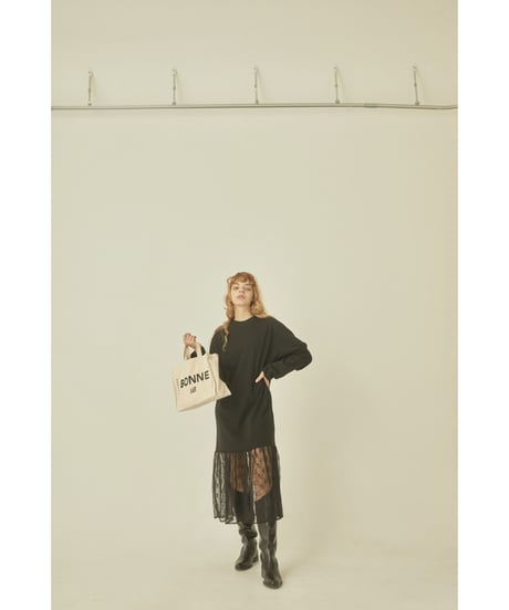 BONNE embroidery lace onepiece black