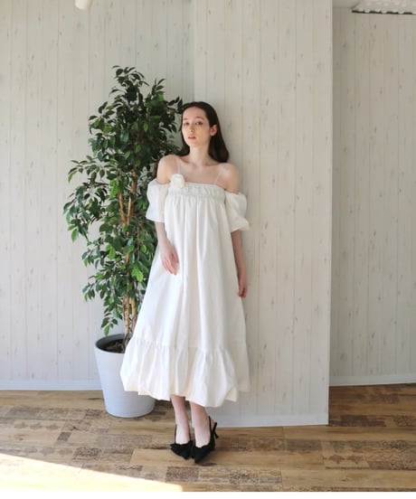 4way rose balloon one-piece white