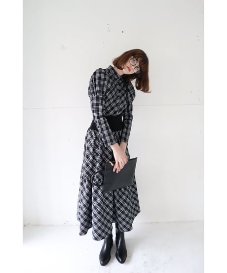 puff sleeve arm botton blouse check black