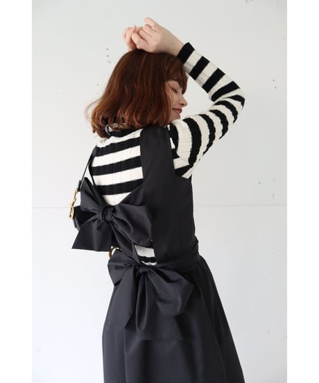 back double ribbon one-piece black