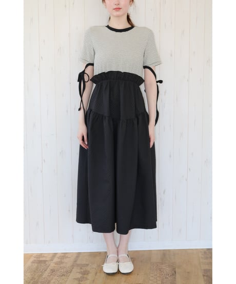 ribbon tee jaguard one-piece border