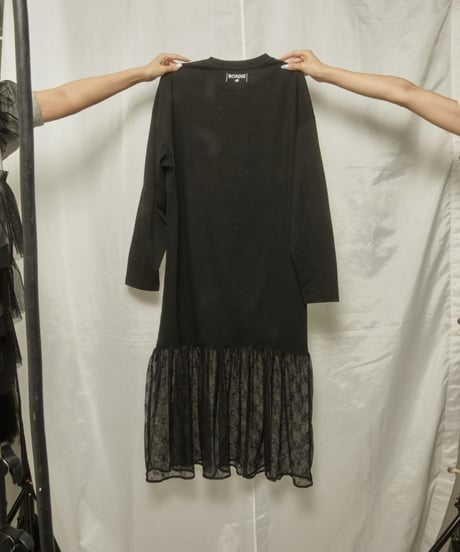 BONNE embroidery lace onepiece black