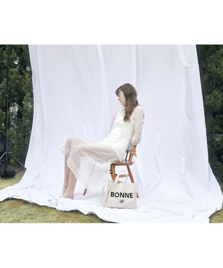 "BONNE"  tote bag ivory
