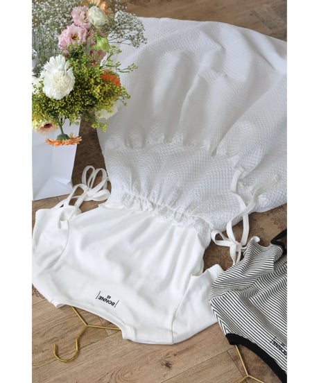 ribbon tee jaguard one-piece white