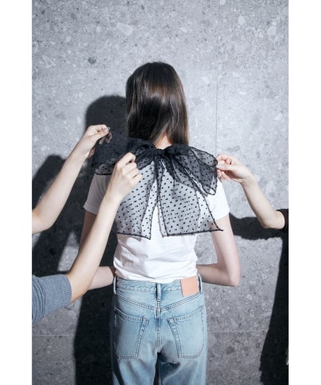 back ribbon "BONNE" logo tee