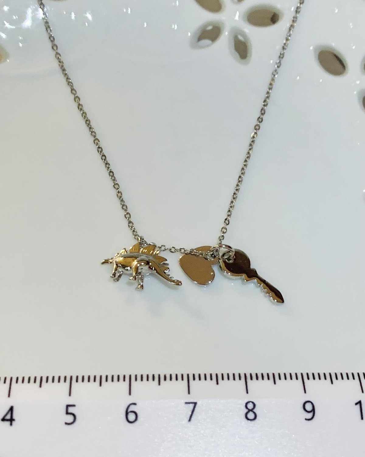ハート＆キーチャーム付き ステゴサウルスネックレス （恐竜ネックレス 
