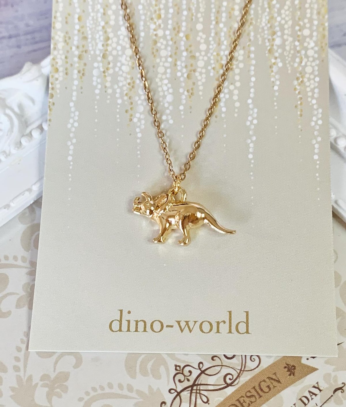 トリケラトプスネックレス （恐竜ネックレス） | dino-world