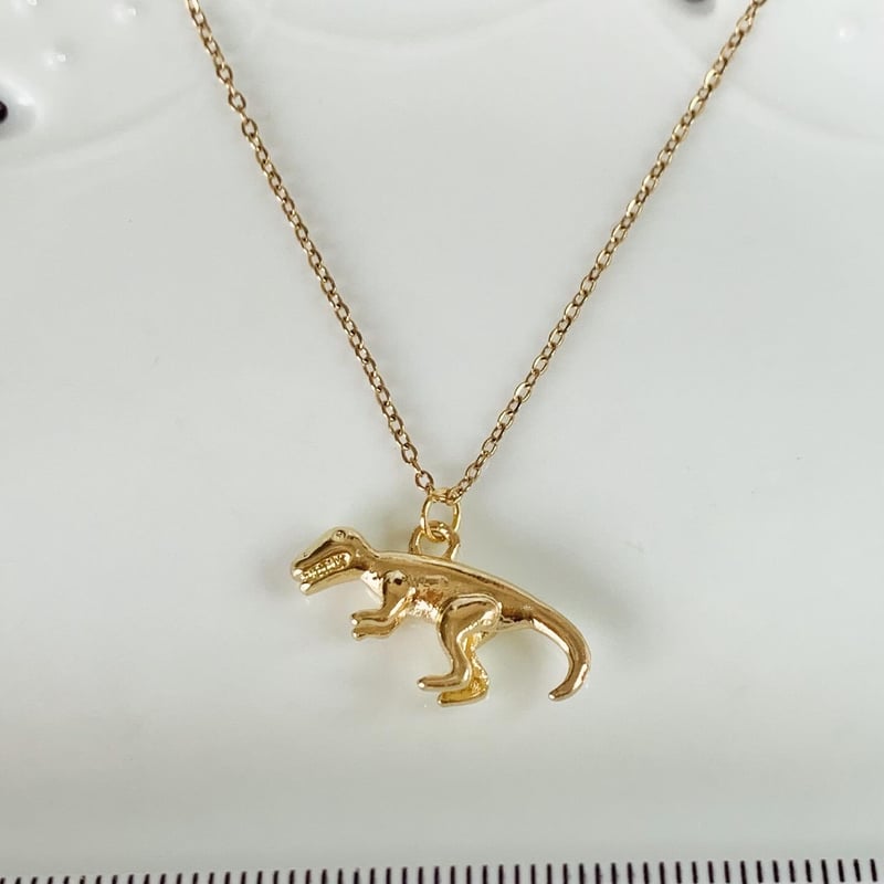 【エデン☆】 新品未使用coach恐竜と花のチャームネックレス エデン☆】 新品未使用coach恐竜と花のチャームネックレス 2025