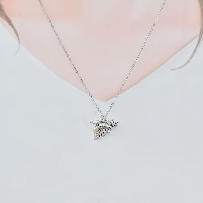 きつねとリーフのネックレス（キツネネックレス） | dino-world