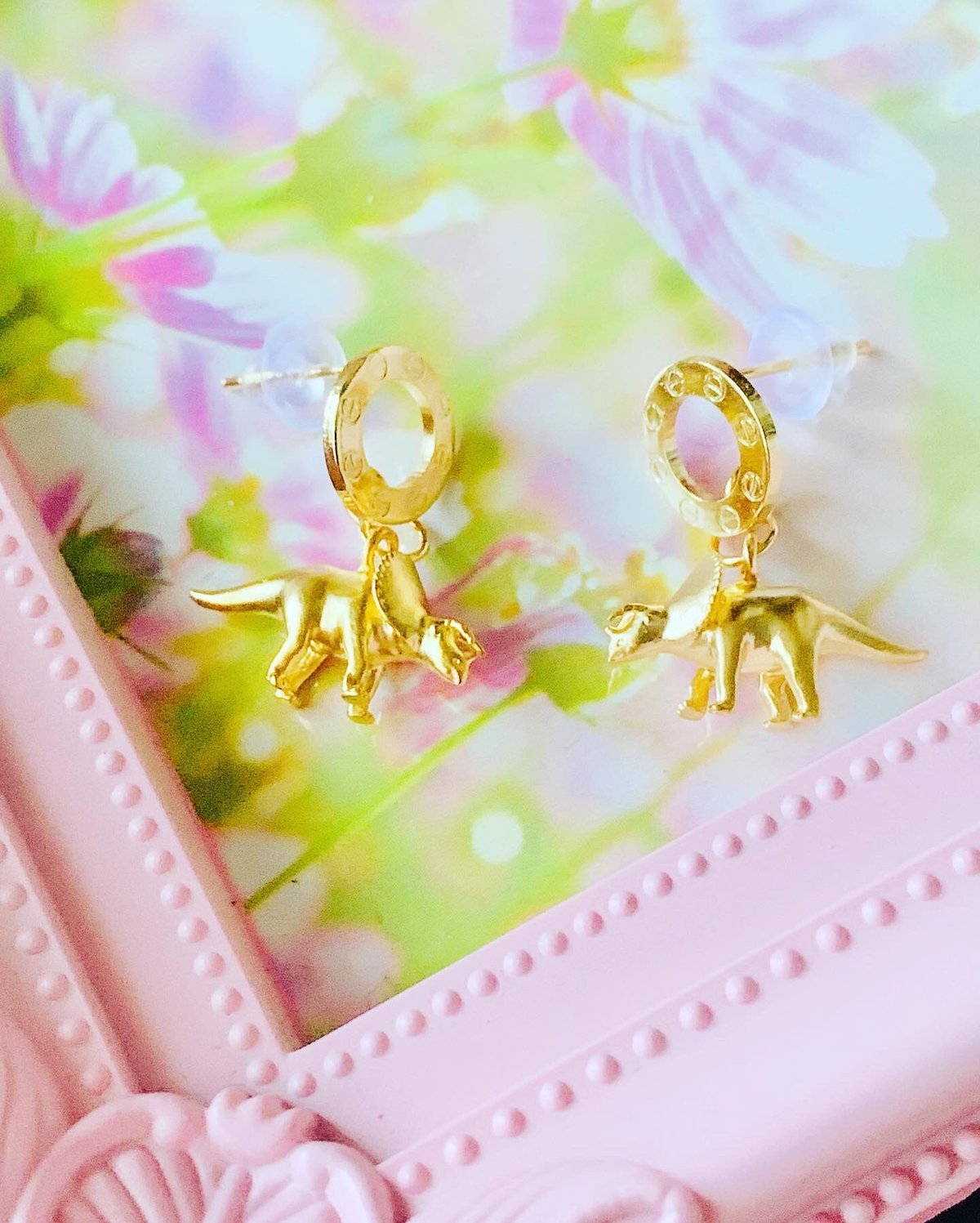 恐竜ピアス K24gp 恐竜ピアス（トリケラトプス） | dino-world