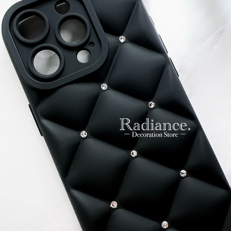 キルティングiPhoneケース マットブラック | Radiance. - Decorati