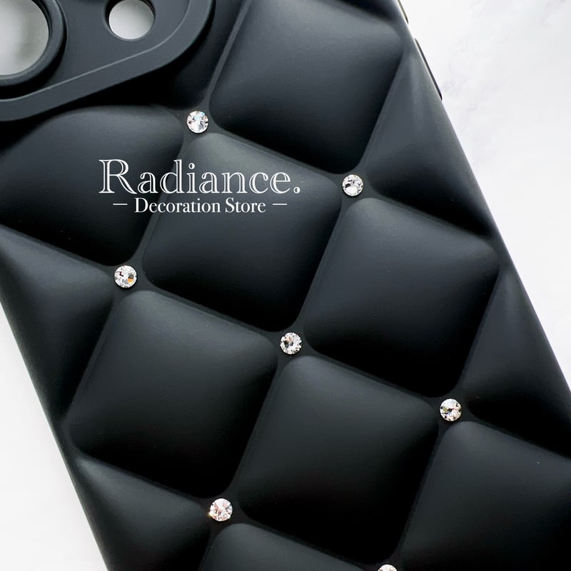 キルティングiPhoneケース マットブラック | Radiance. - Decorati