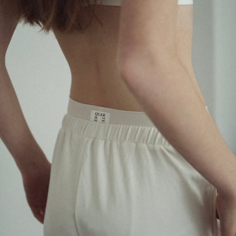 Highrise-period panties/ White