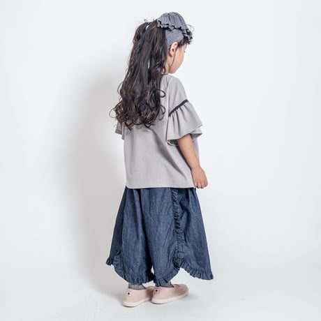 frill T