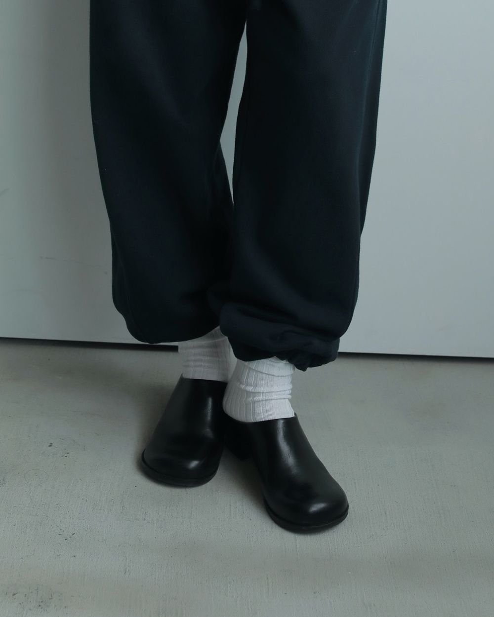 anuke】Ecoleather Heel Slip-ons | Radiant MUSE 本店