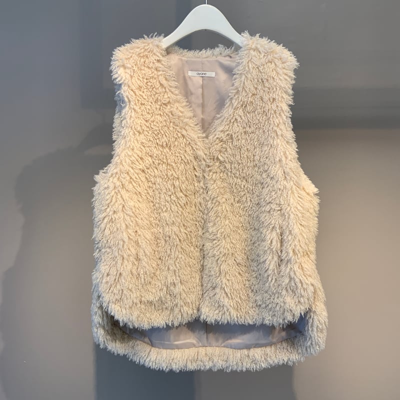 ☆もんじゃ☆ ayane プードルファーベスト サイズ38 モカベージュ ☆もんじゃ様専用☆ ayane プードルファーベスト サイズ38 モカ