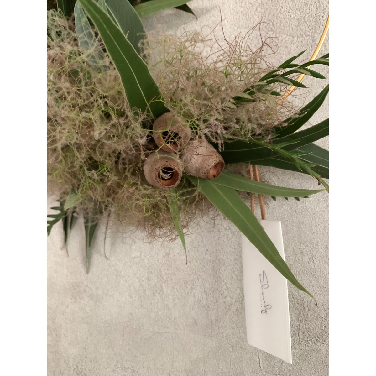 スモークツリーとユーカリのリース | Shorely