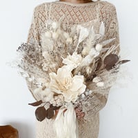 bouquet-white magnolia-