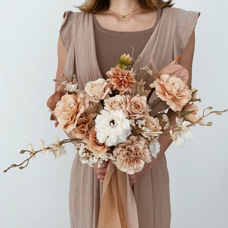bouquet-apricot beige-
