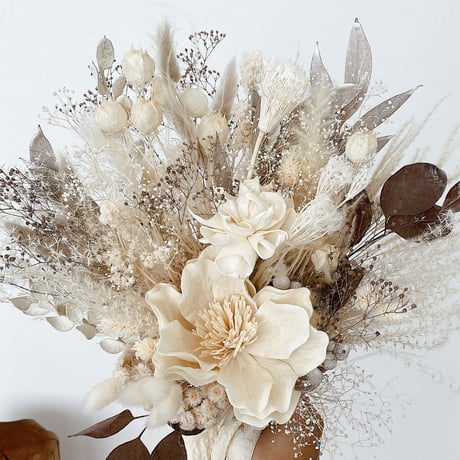 bouquet-white magnolia-