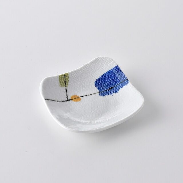 盧 眞珠】布目幾何学文様小皿 | 肥前やきもの圏作家展 The Store