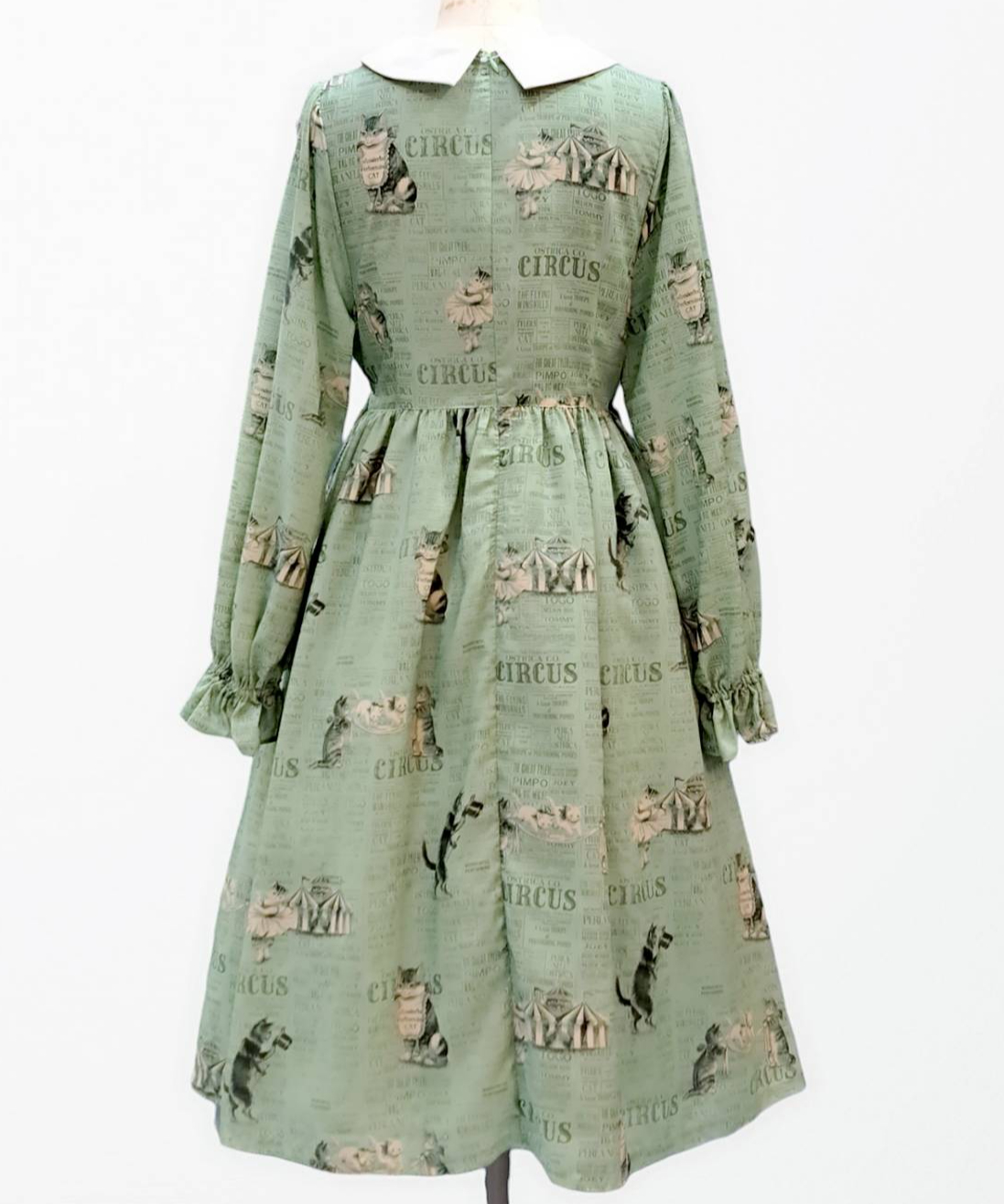 タグ付き♥キャットサーカス襟付きワンピPerla nell’ ostぺルラネルオ キャットサーカス襟付きワンピース（ブラック） | Perla nell