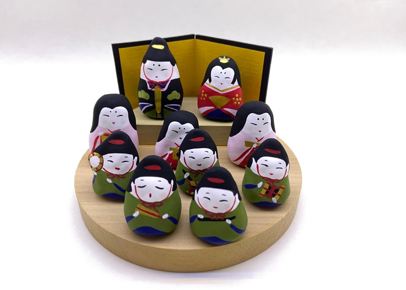 伝統的な雛人形 ✴︎台座と屏風以外購入用 伝統的な雛人形 ✴︎台座と