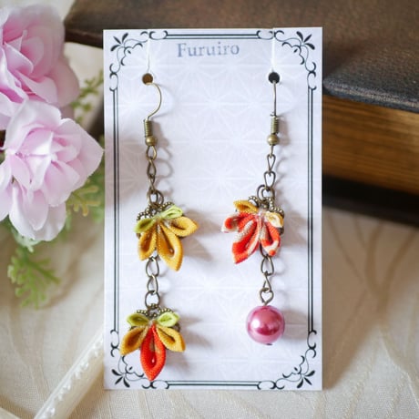 [限定]つまみ細工　紅葉　チェーンピアス