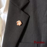 [限定]2柄＊つまみ細工　サクラ　ピンバッジ（メンズブローチ）