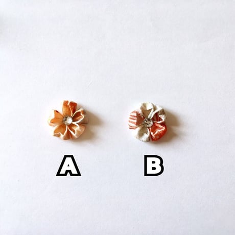[限定]2柄＊つまみ細工　サクラ　ピンバッジ（メンズブローチ）