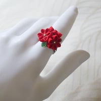 3色＊つまみ細工　小さな丸つまみのブーケ　指輪