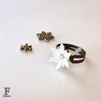 [限定]つまみ細工　雪の結晶　指輪