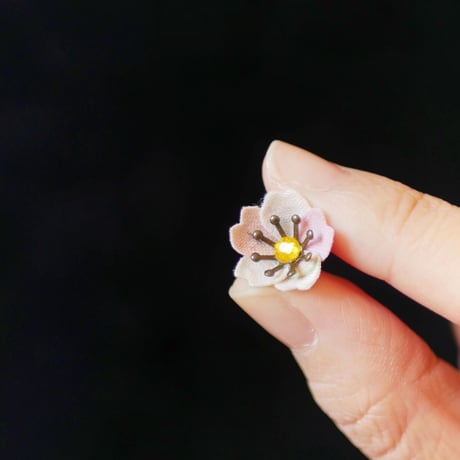 [限定]着物の桜 ～さくらいろ～　スタッドイヤリング