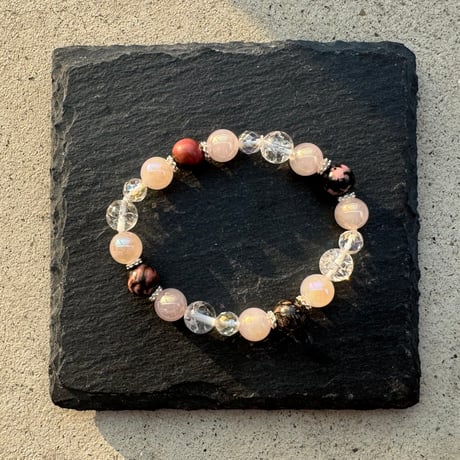 🔑secret情報有【期間限定販売】Love energy bracelet