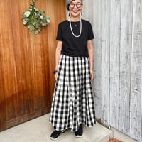 受注品●綿麻しっかり目素材　大人可愛い大きなチェックスカート★サイズセミオーダー可　オールシーズン　白×黒