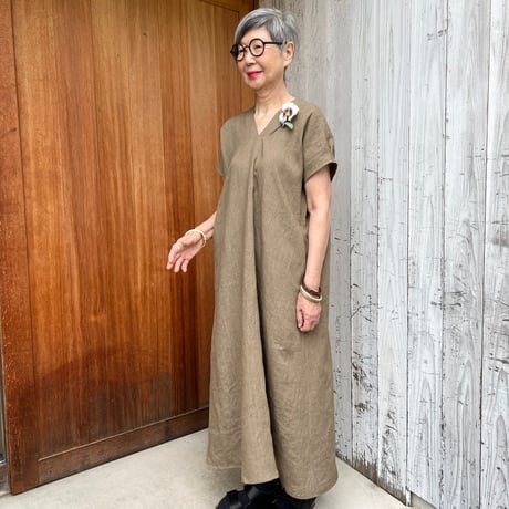 【受注品】普通厚★6型✴︎幸せな夏の四角リネンワンピース✴︎ミニモモンガ半袖✴︎後ろ三角パーツボタン付き✴︎国産高級さらさらリネン✴︎クラウディモカ