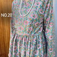 【完成品1点物ＭＬ】No.20    憧れのカシュクールドレス✴︎気持ちいい極薄コットン★秋色×ピンク花柄