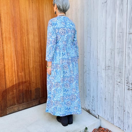 【完成品1点物ＭＬ】No.17  憧れのカシュクールドレス✴︎気持ちいい極薄コットン★水色×エレガント花柄