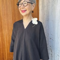 【受注品】普通厚★5型✴︎幸せな春夏リネン四角ワンピース✴︎後ろ三角パーツボタン付きが標準になりました✴︎国産高級さらさらリネン✴︎【リネン四角ワンピース✴︎ダークなチャコールグレー】