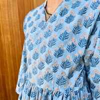 【完成品1点物ＭＬ】No.15  憧れのカシュクールドレス✴︎気持ちいい極薄コットン★くすみ水色×幾何学花柄