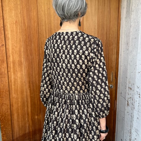 再販！受注品【No.35セミオーダー可】   憧れのカシュクールドレス✴︎気持ちいい極薄コットン★ブラック×生成り粒小花