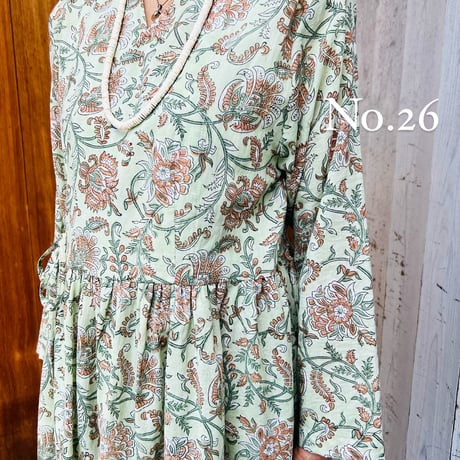 【No.26セミオーダー可】   憧れのカシュクールドレス✴︎気持ちいい極薄コットン★うすい黄緑×花柄