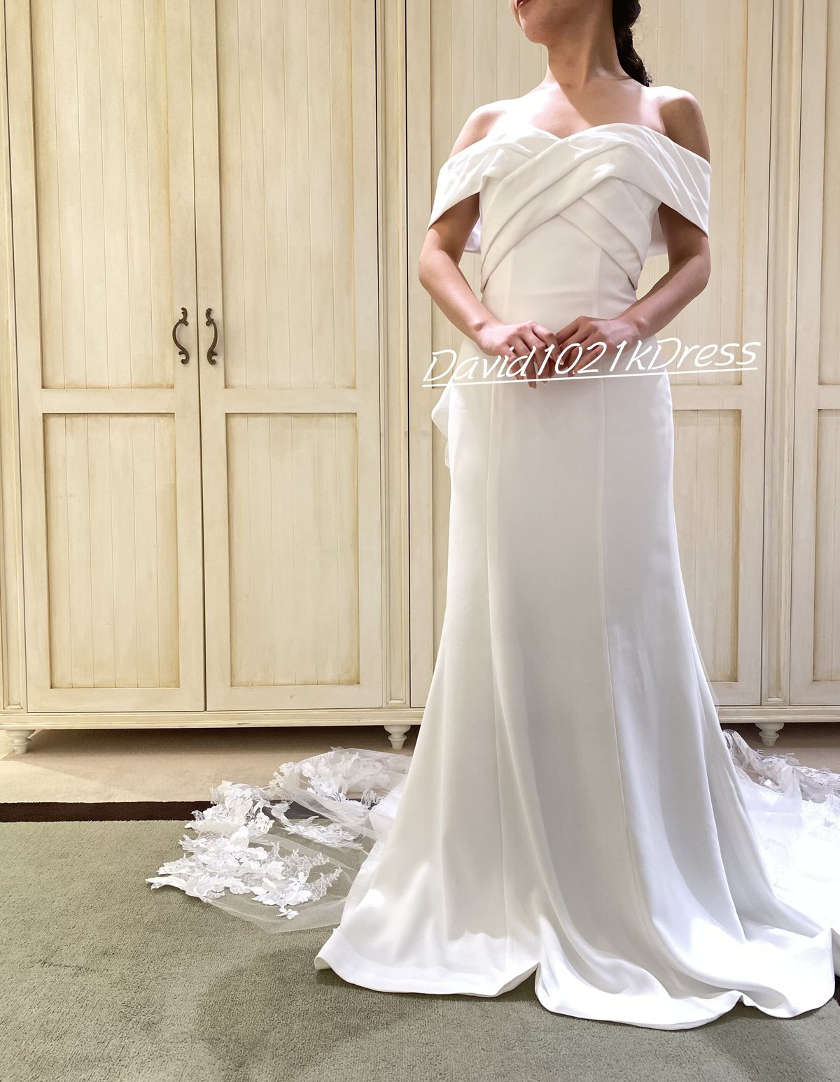 ウェディングドレス オフショルダー 取り外しトレーン | hiradress 