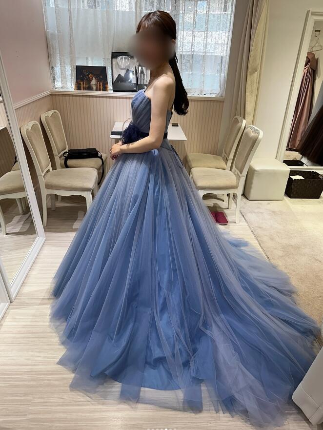 カラードレス ブルー 柔らかく重ねたチュールスカート ベアトップ  