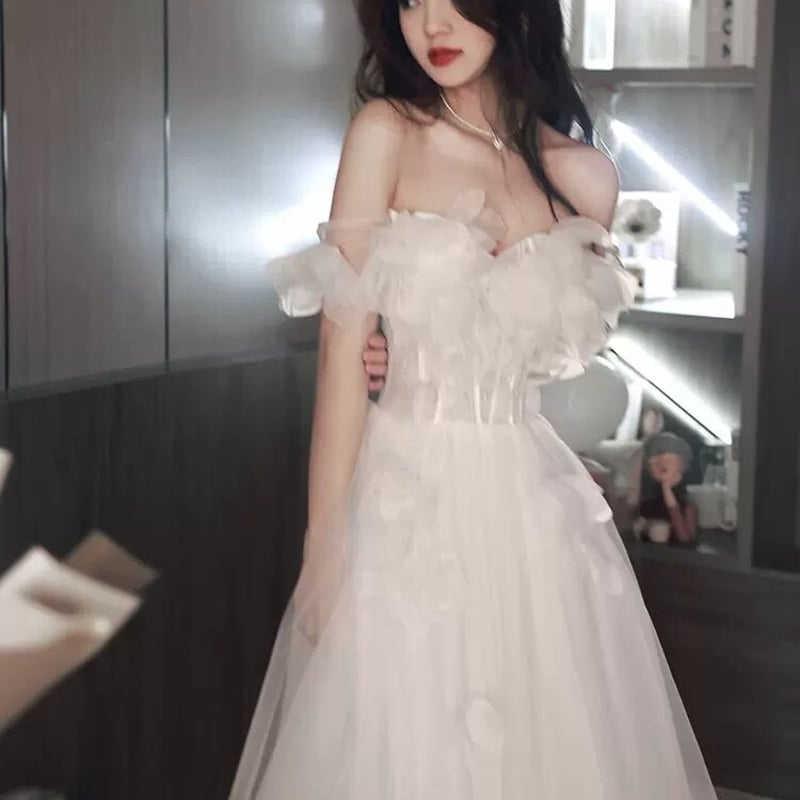 パーティードレス ホワイト プリンセスライン オフショルダー