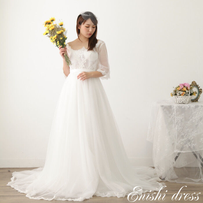 ウェディングドレス ドット柄 花付き レース 半袖 Vネック ウェディングドレス ドット柄 花付き レース 半袖 Vネック