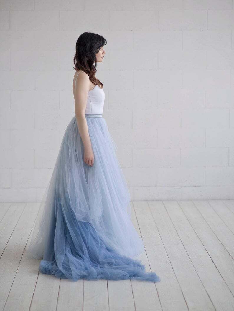 フォーマル/ドレス高品質！ウエディングドレスオーバースカート 薄青 プリンセスライン 披露宴