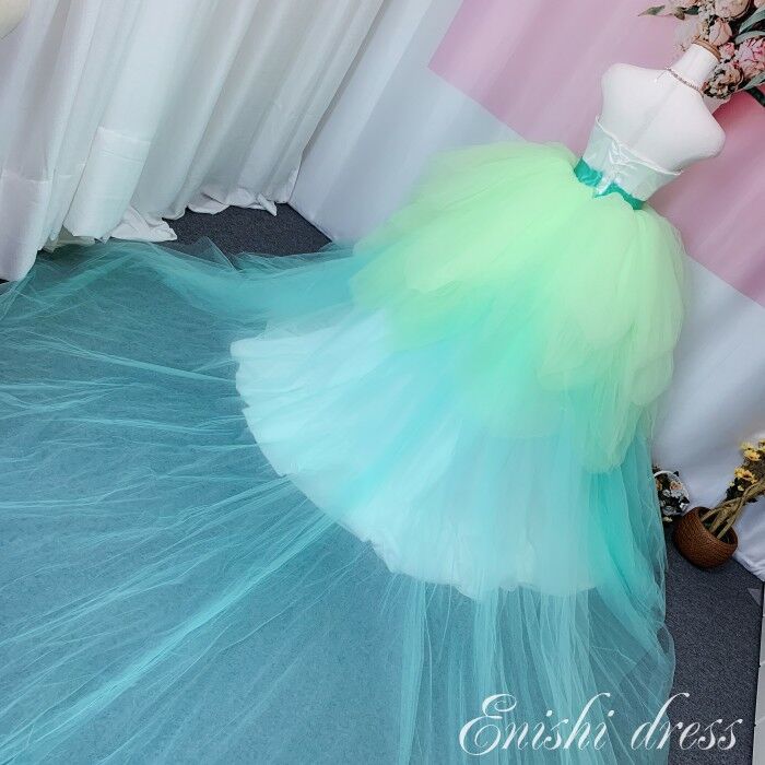 ウェディングドレス オーバースカート グリーン 花びらデザイン 2色  