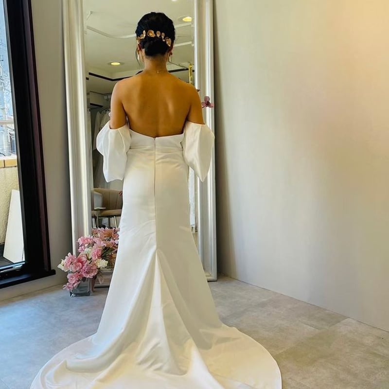 パーティードレス パフスリーブ スレンダーライン オフホワイト マット  