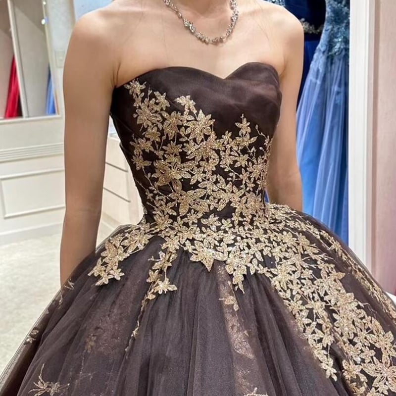 カラードレス ベアトップ シルバーグレー キラキラ光る刺繍 編み上げ  